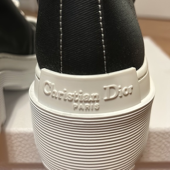Dior black and white high top sneakers - Picture 6 of 9